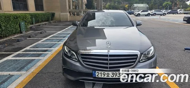 Mercedes-Benz E-Класс 2017 thumb 3