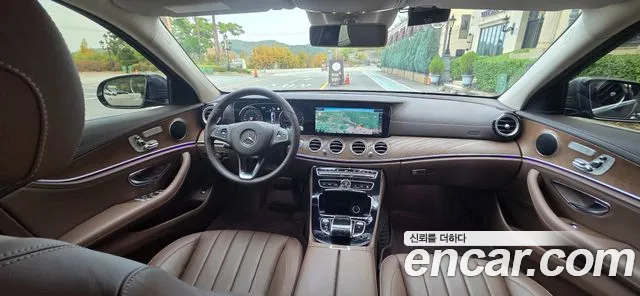 Mercedes-Benz E-Класс 2017 thumb 7