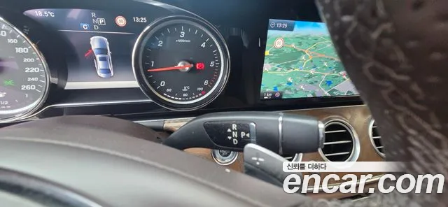 Mercedes-Benz E-Класс 2017 thumb 9