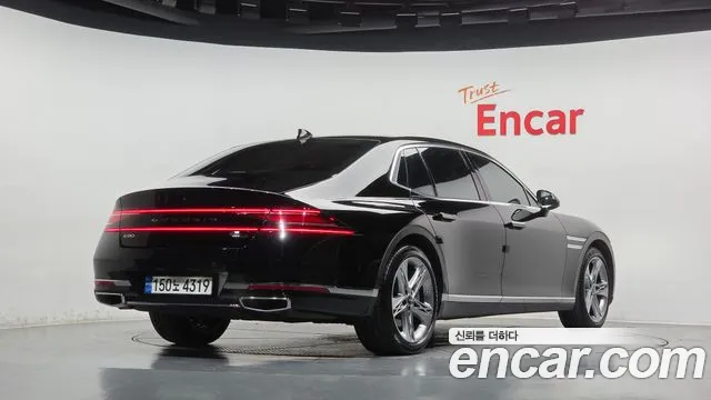 Genesis G90 2022 thumb 2