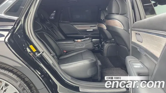 Genesis G90 2022 thumb 12