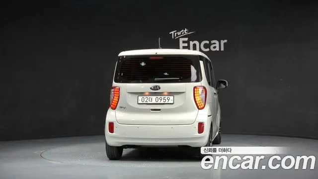 Kia Ray 2015 thumb 4