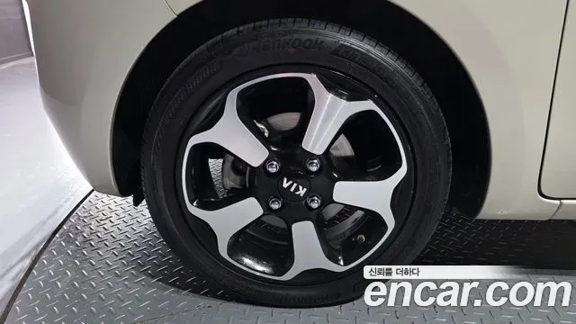 Kia Ray 2015 thumb 5