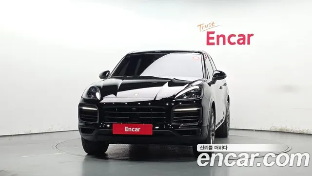 Porsche Cayenne 2020 thumb 3