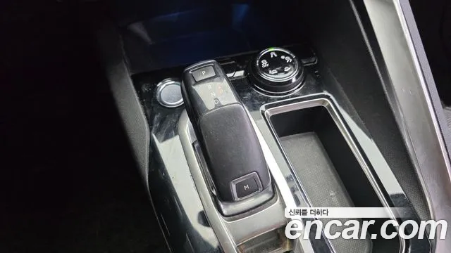 Peugeot 5008 2018 thumb 9