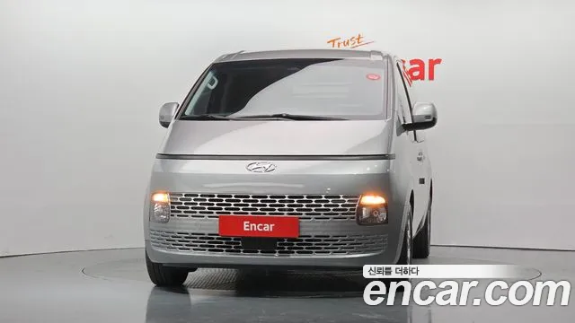 Hyundai Staria 2021 thumb 3