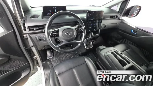 Hyundai Staria 2021 thumb 7