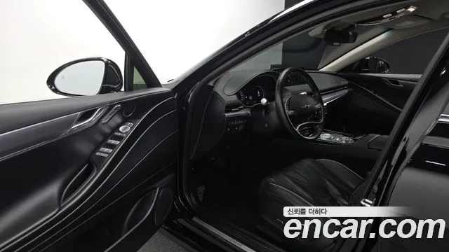 Genesis G80 2022 thumb 10