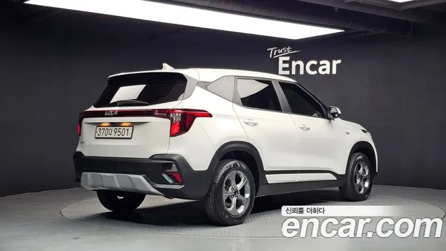 Kia Seltos 2023 thumb 2