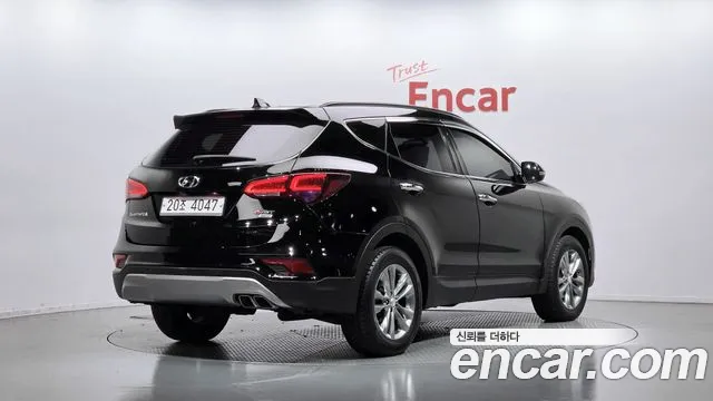 Hyundai Santa Fe 2015 thumb 2