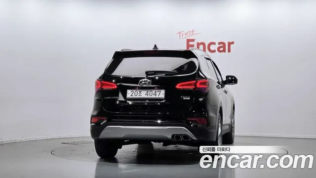 Hyundai Santa Fe 2015 thumb 4