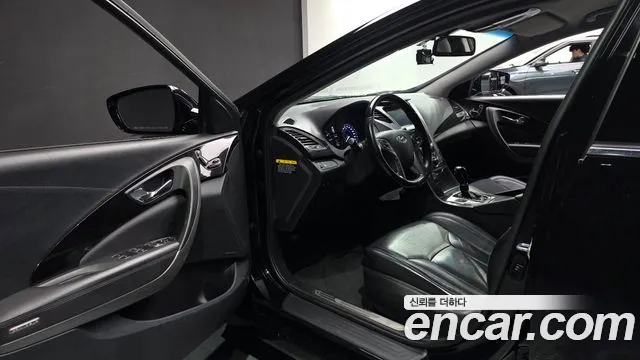 Hyundai Grandeur 2014 thumb 10