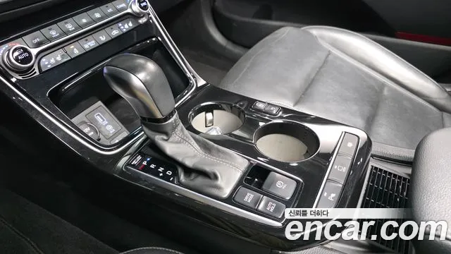 Hyundai Grandeur 2017 thumb 9