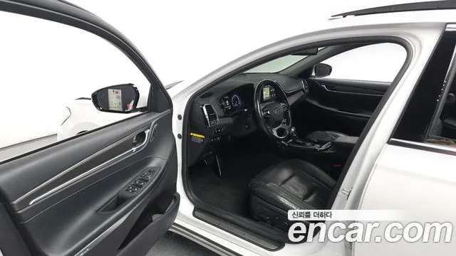 Hyundai Grandeur 2017 thumb 10