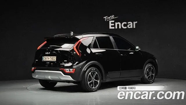 Kia Niro 2022 thumb 2