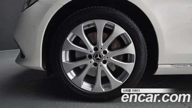 Mercedes-Benz E-Класс 2018 thumb 5