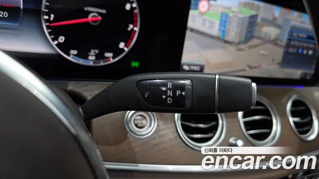 Mercedes-Benz E-Класс 2018 thumb 9