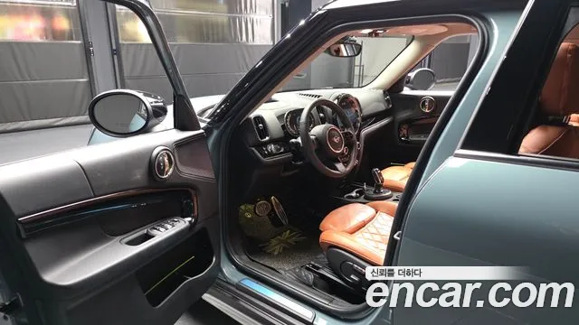 MINI Countryman 2023 thumb 10