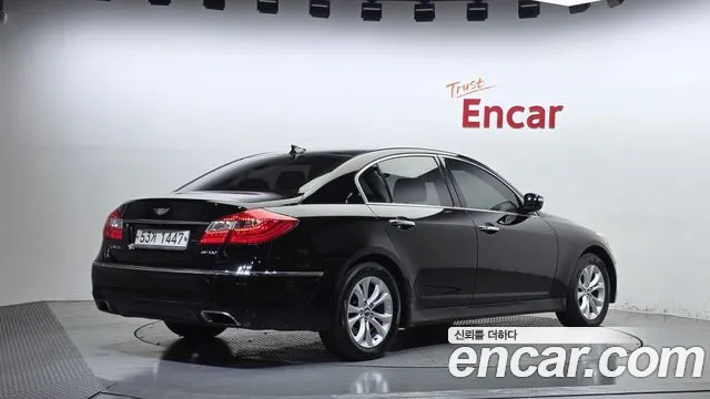 Hyundai Genesis 2013 thumb 2
