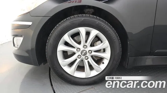 Hyundai Genesis 2013 thumb 5