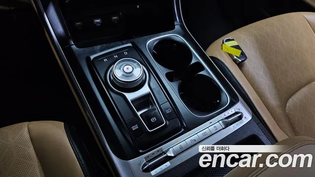 Kia Carnival 2021 thumb 9
