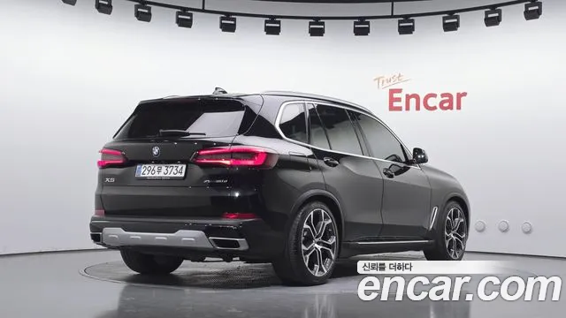 BMW X5 2022 thumb 2