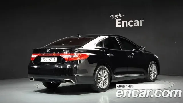 Hyundai Grandeur 2015 thumb 2