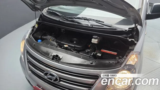 Hyundai Starex 2017 thumb 6