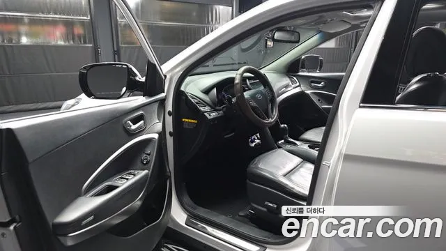 Hyundai Santa Fe 2013 thumb 10