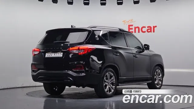 KG_Mobility_Ssangyong Rexton 2017 thumb 2