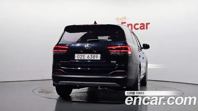 Kia Sorento 2017 thumb 4