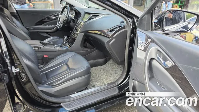 Hyundai Grandeur 2015 thumb 12