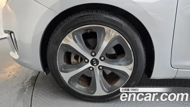 Kia Carens 2014 thumb 5