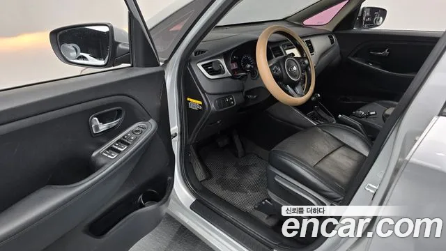 Kia Carens 2014 thumb 10