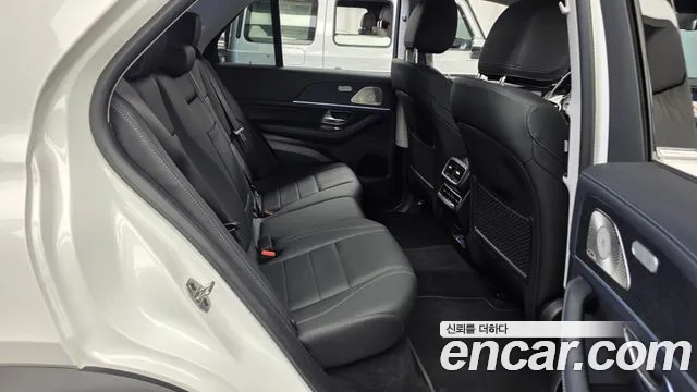 Mercedes-Benz GLE 2026 thumb 12