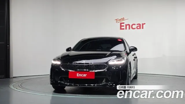 Kia Stinger 2017 thumb 3