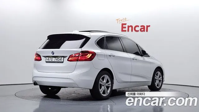 BMW 2-Series 2016 thumb 2