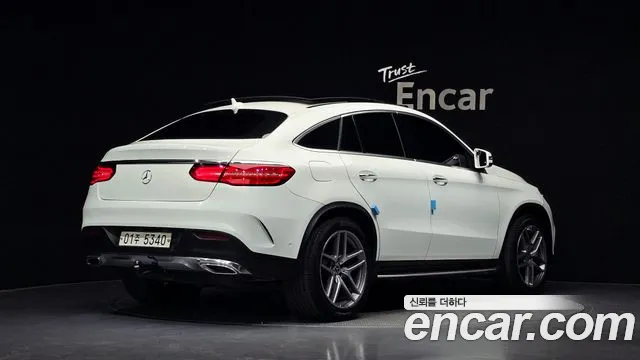 Mercedes-Benz GLE 2017 thumb 2
