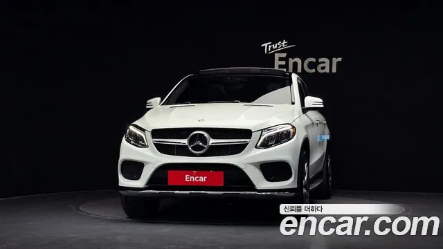 Mercedes-Benz GLE 2017 thumb 3