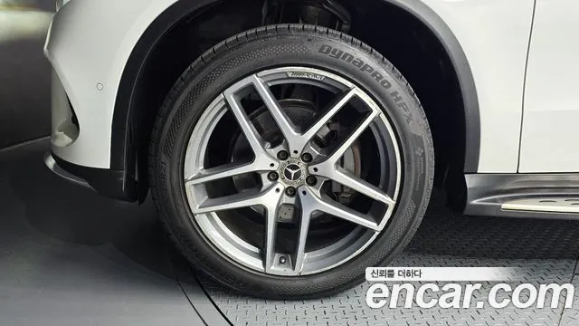 Mercedes-Benz GLE 2017 thumb 5
