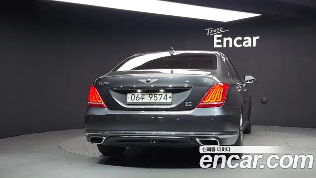 Genesis G90 2017 thumb 4