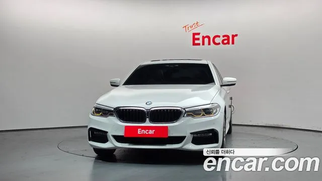 BMW 5-Series 2017 thumb 3