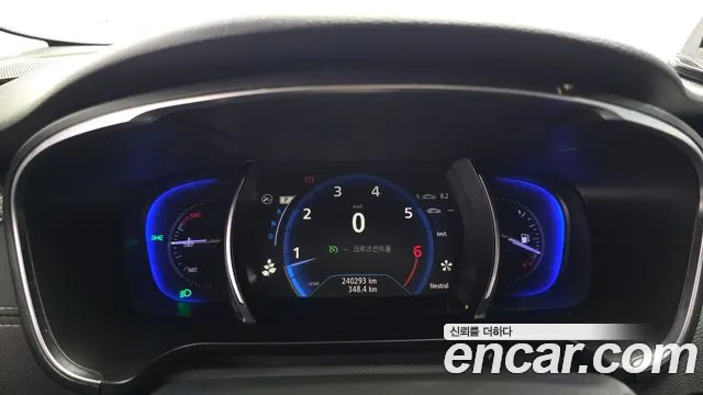 Renault-KoreaSamsung Megane 2019 thumb 8