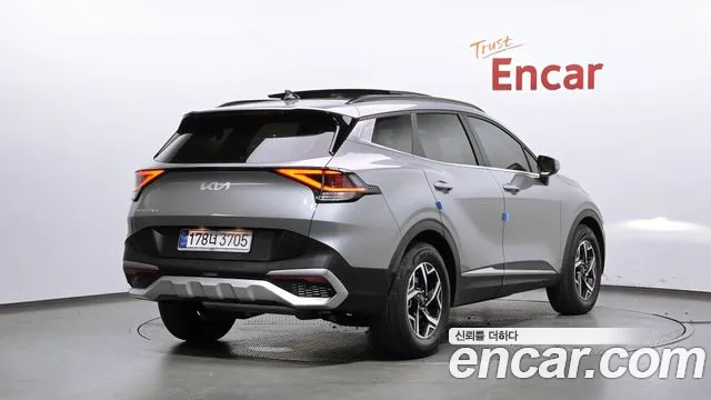 Kia Sportage 2023 thumb 2