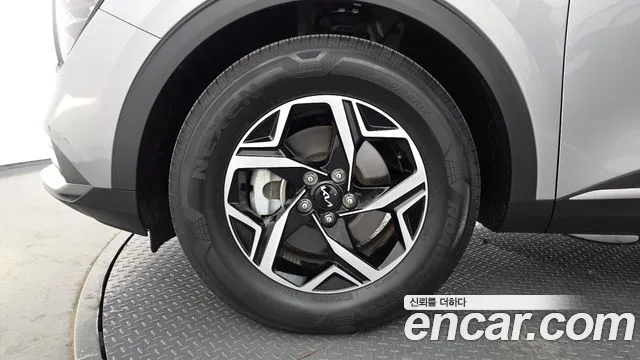 Kia Sportage 2023 thumb 5