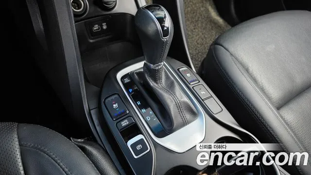 Hyundai Santa Fe 2016 thumb 9