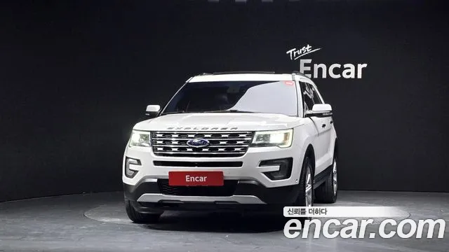 Ford Explorer 2016 thumb 3