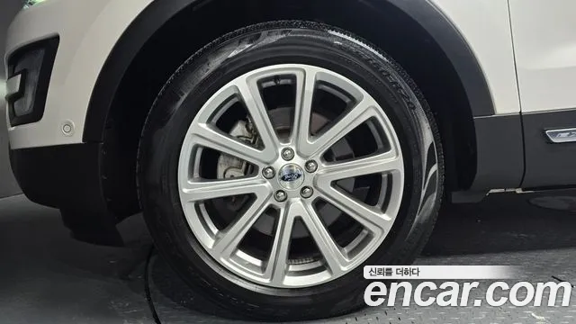 Ford Explorer 2016 thumb 5