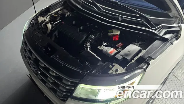 Ford Explorer 2016 thumb 6
