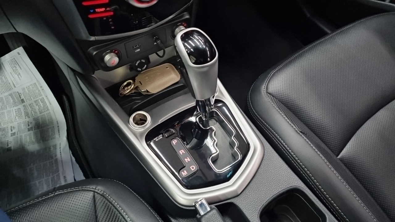 KG_Mobility_Ssangyong TIBOLI 2015 thumb 9